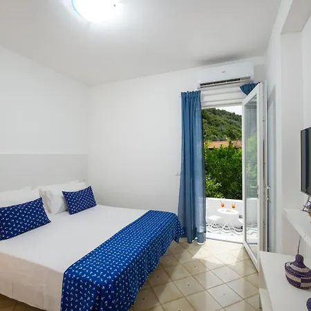 Sirenide Semesterbostad